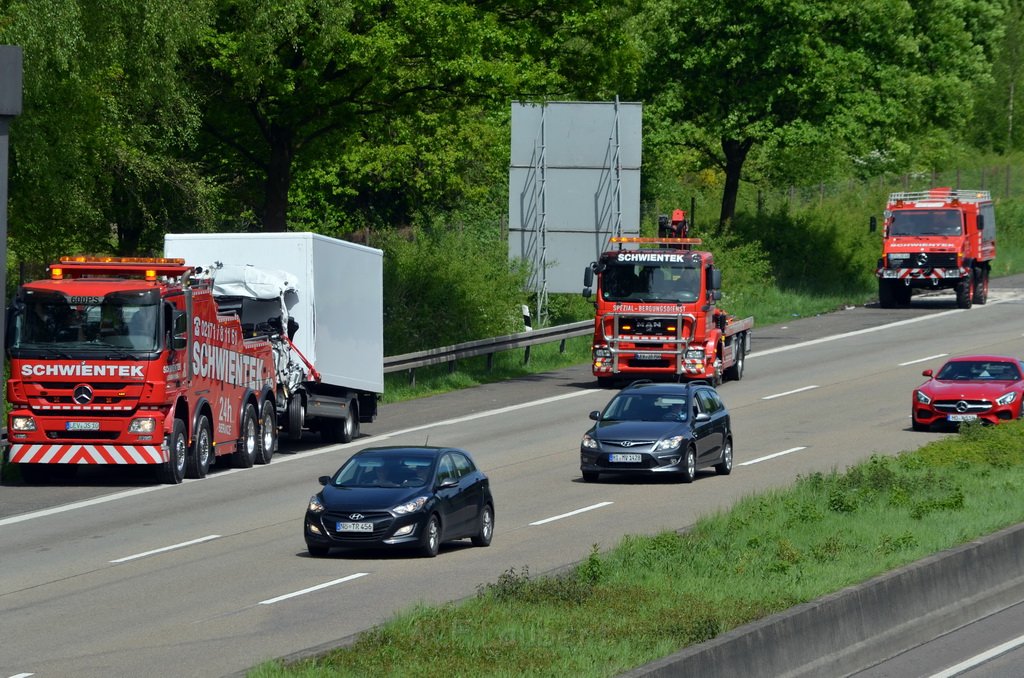 Schwerer VU A 1 Rich Saarbruecken kurz vor AK Leverkusen P8959.JPG - Miklos Laubert